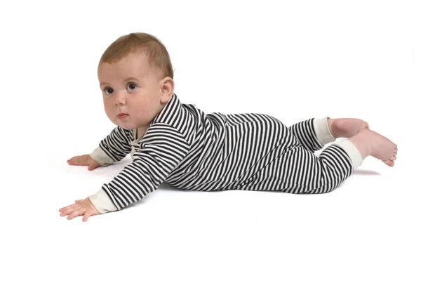 Bebê Rastejando Chão Olhando Para Cima Fundo Branco — Fotografia de Stock