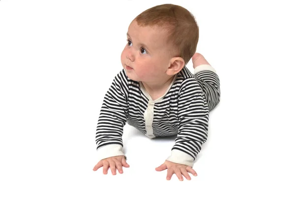 Vista Frontal Bebê Rastejando Chão Olhando Para Fundo Branco — Fotografia de Stock