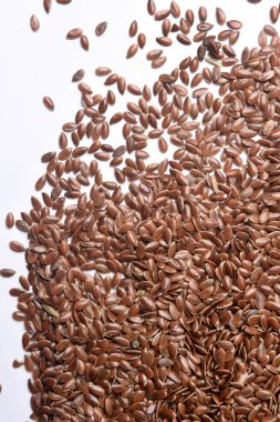 Beyaz arkaplanda alpist görünümü