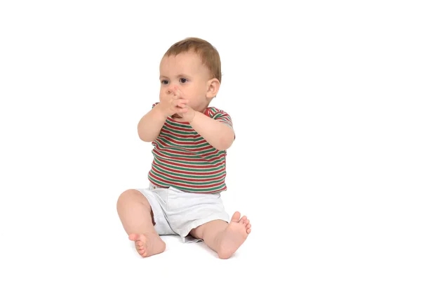 Dez Meses Idade Bebê Sentado Chão Batendo Palmas Fundo Branco — Fotografia de Stock