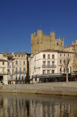 Nehir ve şehir Narbonne, Fransa yedekte