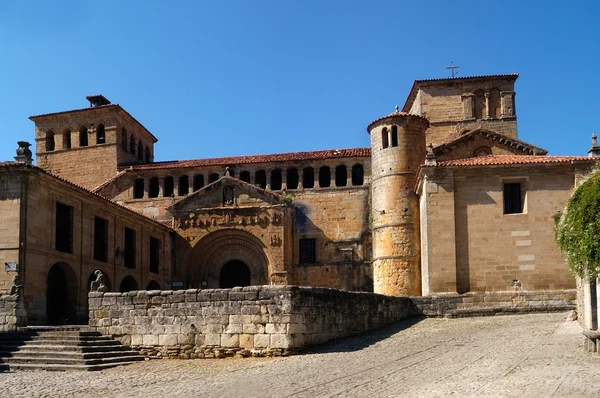 Colegiata de Santa Juliana, Santillana del Mar, Cantabria, Spanien — Stockfoto