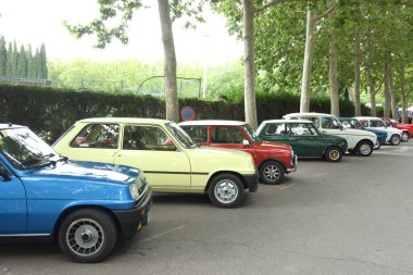 Klasik araba şovu, geçit töreni, park edilmiş araba.