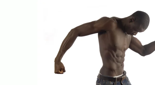 Parte de trás muscular de um atleta preto, fundo branco — Fotografia de Stock