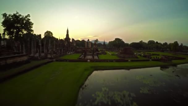 Létající Shot v Sukhothai, Thajsko — Stock video