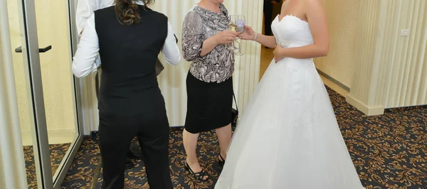 Guests Arriving Wedding Ceremony — Stock Photo, Image