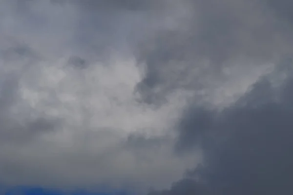 空の嵐の暗い雲 — ストック写真