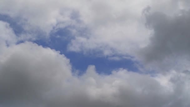空の嵐の暗い雲 — ストック動画