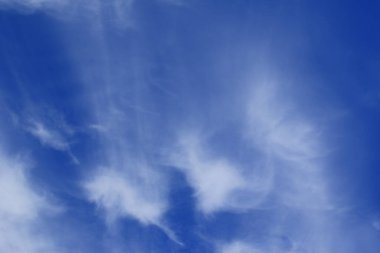 Yağmurlu bir günde bulut oluşumları