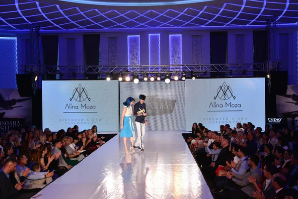 Timisoara Romanien Maj 2019 Modellvandring Landningsbanan Vid Timisoara Fashion Week — Stockfoto