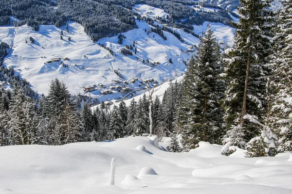 Χειμερινό Τοπίο Στην Αυστριακή Άλπεις — Φωτογραφία Αρχείου