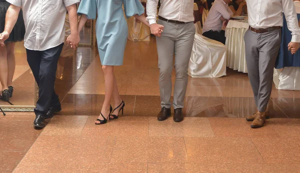 Gente Está Bailando Fiesta Bodas — Foto de Stock