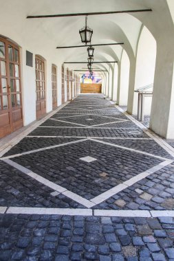 Romanya 'nın eski Sibiu kentindeki sokak mimarisi