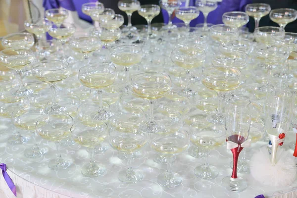 Champagne Bril Geregeld Voor Bruiloft Receptie — Stockfoto