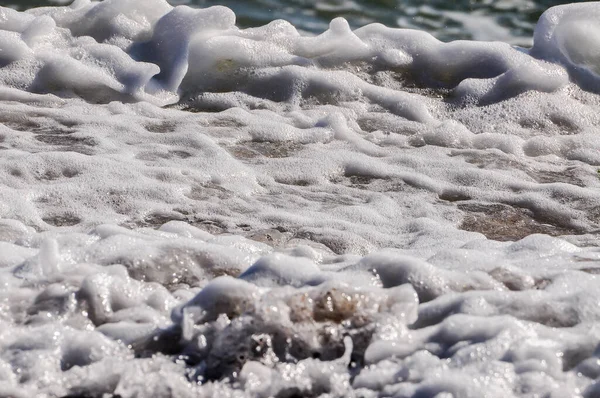 海浪和泡沫 水花飞溅 — 图库照片