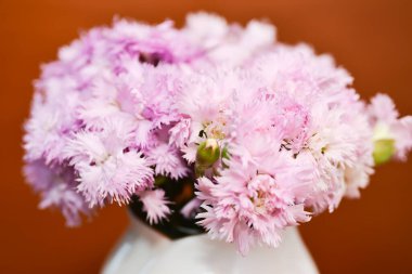 düğün çiçeği buketi düzenlemeleri