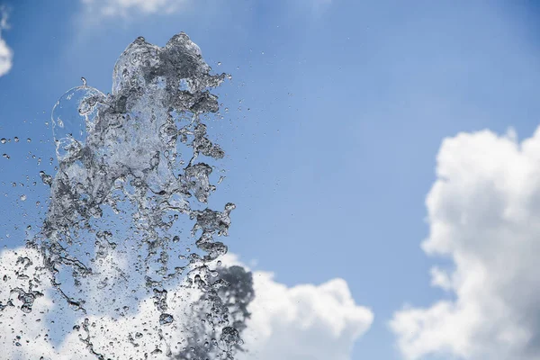 Wasser Spritzt Den Himmel — Stockfoto