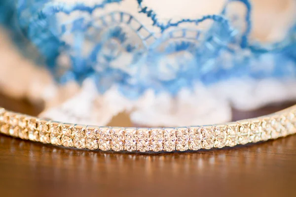Braut Armband Auf Dem Tisch — Stockfoto