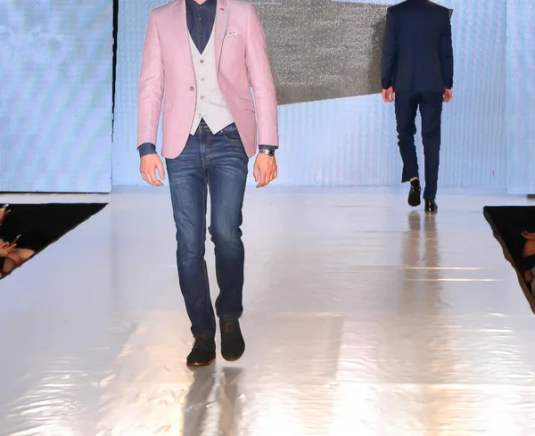 Timisoara Roménia Maio 2019 Model Walk Runway Timisoara Fashion Week — Fotografia de Stock