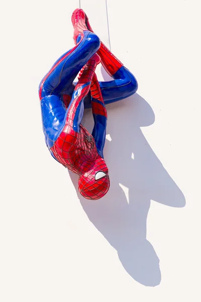 Ayuttaya, Tayland - 15 Kasım 2015: Spider-Man modeli ters