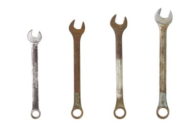 Beyaz arkaplanda izole edilmiş eski araçlar. Eski araç kümesi.