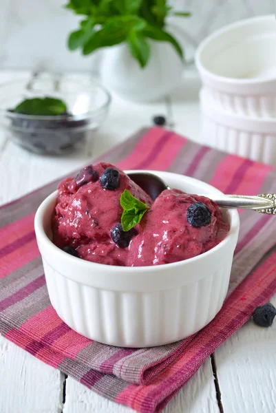Berry ice cream, fresh, summer blueberry sorbet — Stock Photo, Image