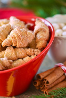 Noel kurabiyeleri ile şeker, tarçın ve yeni yıl üzerinde deli ta '