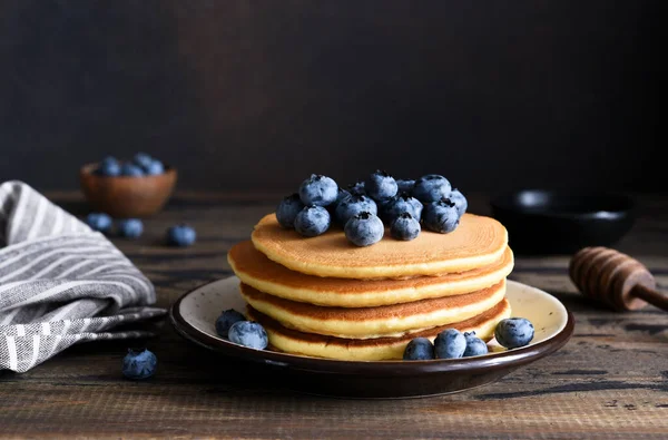 Homemade Pancakes Wooden Background Honey Blueberries — Stock Photo, Image