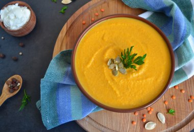 kremalı balkabağı çorbası