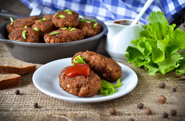 Cutlets breaded in bread — Stock Photo, Image