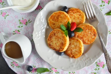 Cheesecakes un bal ile olmadan