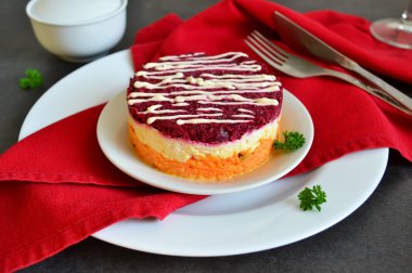 Peynirli sebze salatası