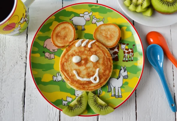 Baby pancakes for breakfast — Stock Photo, Image