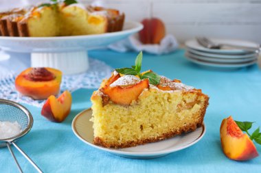 Şeftali, hassas pastayla tozunu ile krema şeker