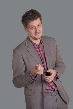 Şık takım elbise hesapları para erkekte