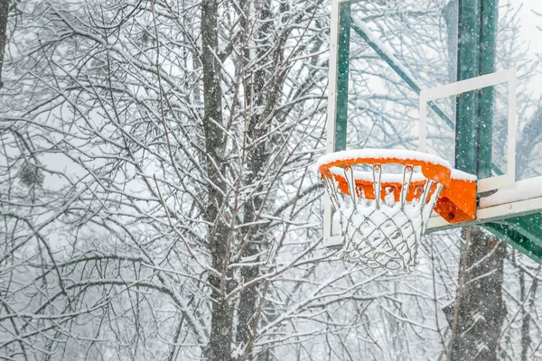 Close Shot Basketball Basket Playground Park Covered Snow Snowfall Winter — Stock Photo, Image