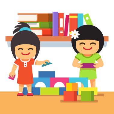 Asyalı çocuk Kulesi birlikte inşa etmek oyun
