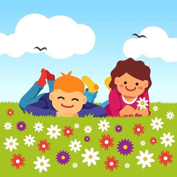 Niños felices tendidos en pradera hierba de campo — Vector de stock
