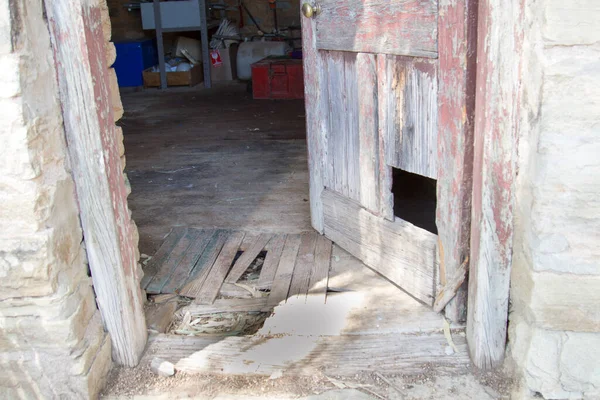 Tempo Bateu Porta Galpão Uma Fazenda Karoo Profunda Rural África — Fotografia de Stock