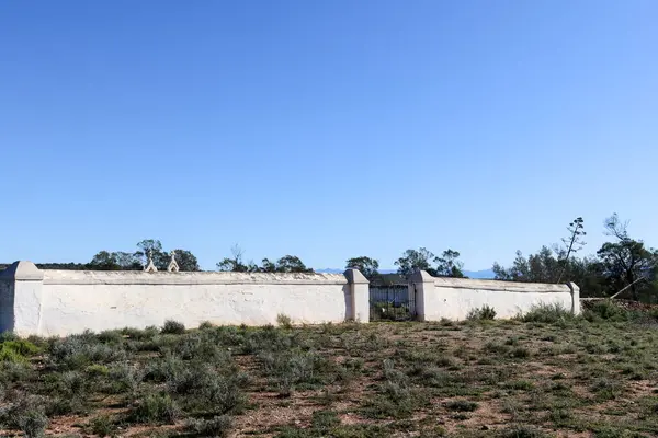 Самотній Цвинтар Сільській Місцевості Південної Африки — стокове фото