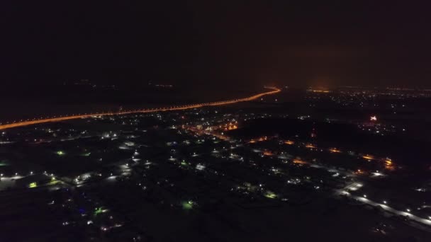 Luchtfoto Van Het Vuurwerk Van Nieuwjaar Nachts Boven Het Dorp — Stockvideo