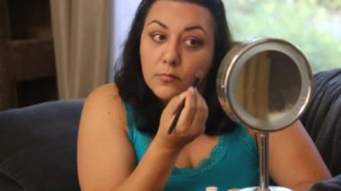 Kadınlar geçerlidir göz farı