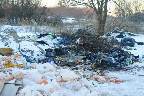 Basura. Contaminación ambiental — Foto de Stock