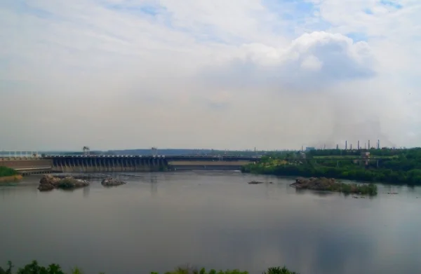 Estação hidroelétrica Dnieper em Zaporozhye — Fotografia de Stock