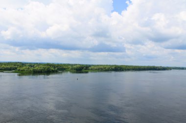 Dinyeper nehrinin manzarası