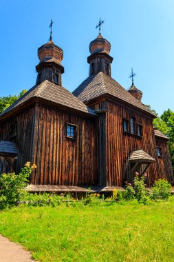 Ukrayna 'nın Kiev kenti yakınlarındaki Pirohiv (Pirogovo) köyündeki Aziz Michael antik ahşap ortodoks kilisesi