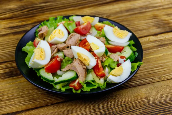 Tasty Tuna Salad Eggs Lettuce Fresh Vegetables Wooden Table — Stock Photo, Image