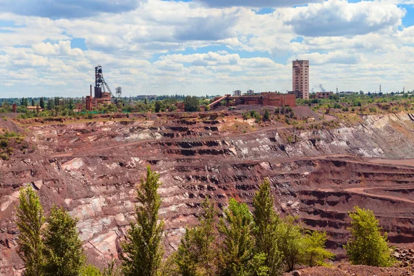 Vista Enorme Cantera Mineral Hierro Kryvyi Rih Ucrania Minería Cielo — Foto de Stock