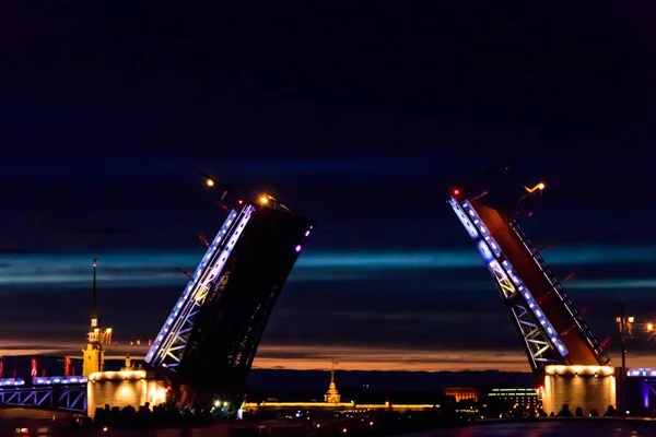 Eröffnung Der Zugbrücke Des Palastes Nachtansicht Der Palastbrücke Von Der — Stockfoto