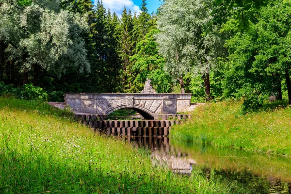 Puente Pudostsky Con Una Cascada Parque Catherine Tsarskoye Selo Pushkin — Foto de Stock